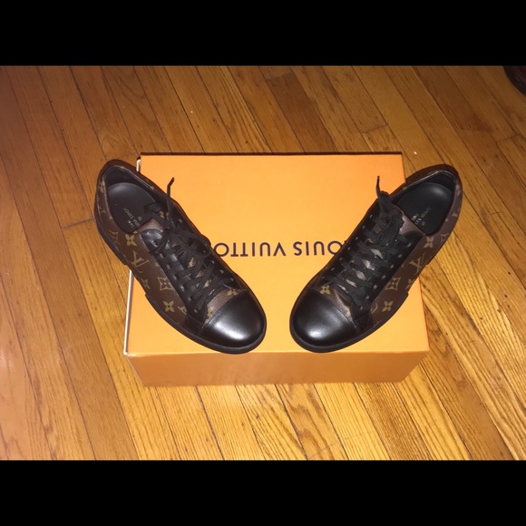 Louis Vuitton Shoes - Louis Vuitton Monogram sneakers